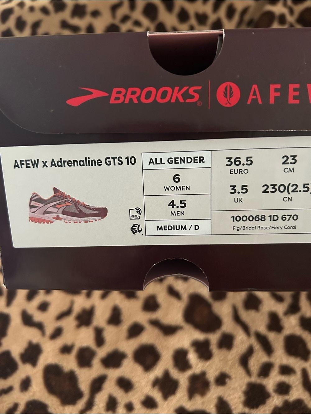 Brooks Women’s Athletic Shoes in Pink and Red Accent - Picture 9 of 9
